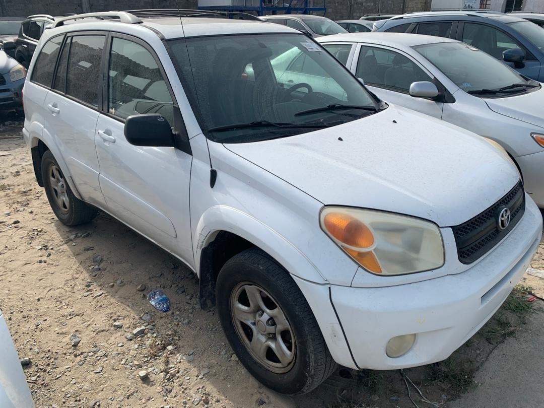 TOYOTA RAV4